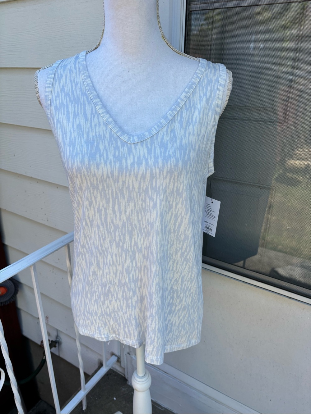 Nine West Soft Spun Light Blue & White Tank - NEW - Medium